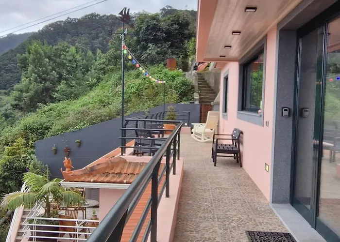 Da Rochinha - Luxusapartment Mit Atlantikblick São Roque do Faial